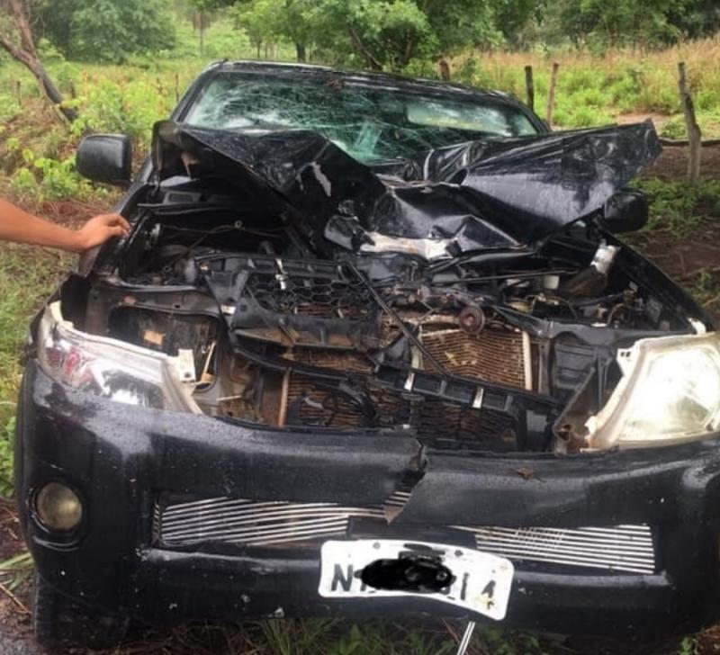 Cantor piauiense fica ferido após grave acidente no Sul do Piauí