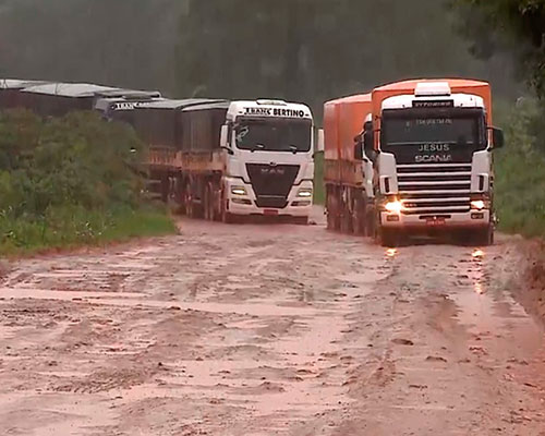 Em Baixa Grande do Ribeiro chuva piora condição da PI-392