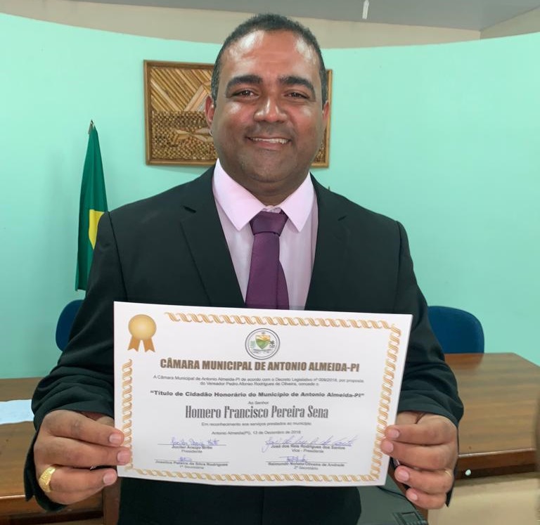 Empresário Homero Sena recebe título de cidadania em Antônio Almeida